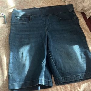 Bermuda jeans